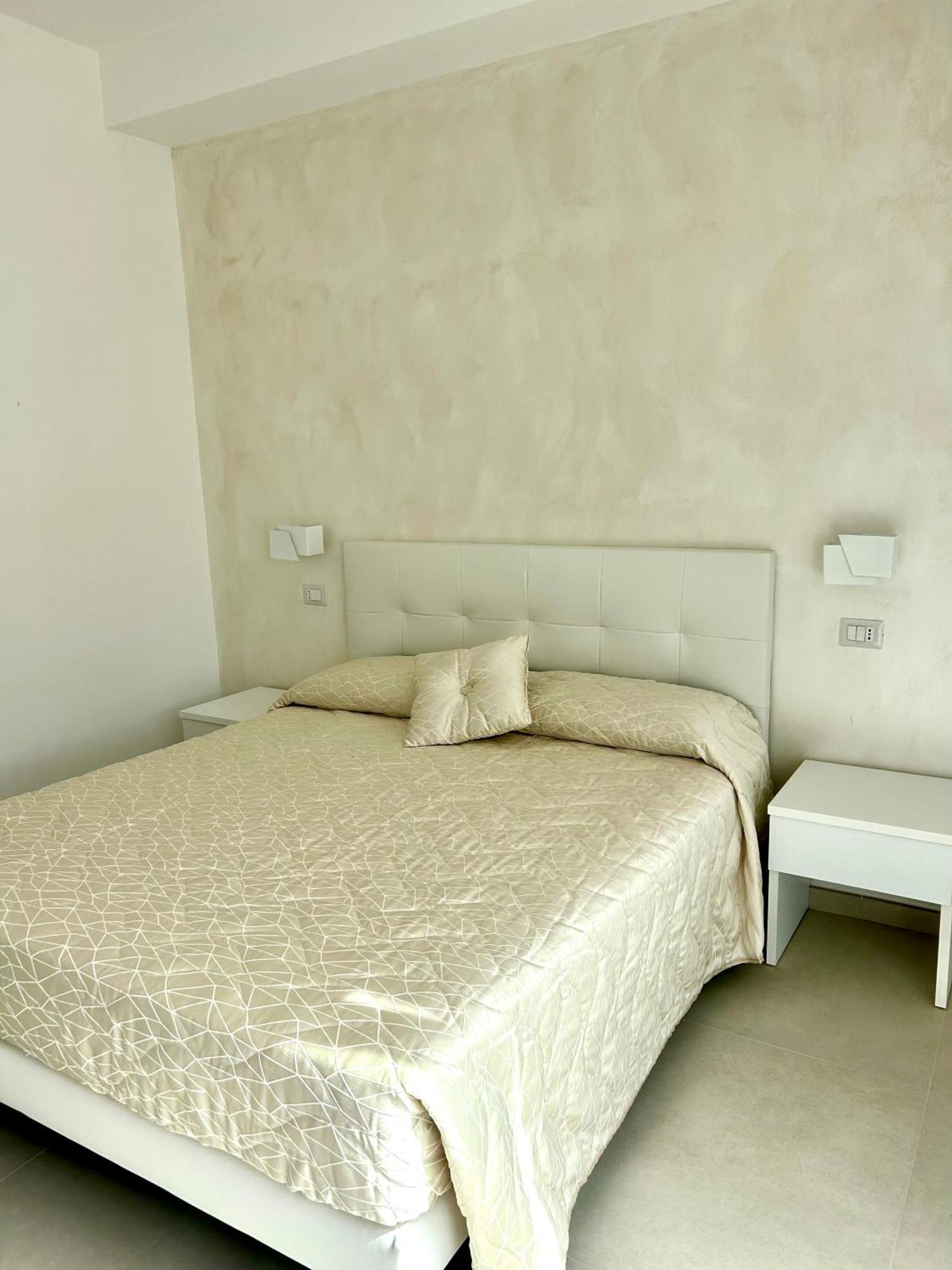 Gemini Luxury Rooms Peschici Exterior photo