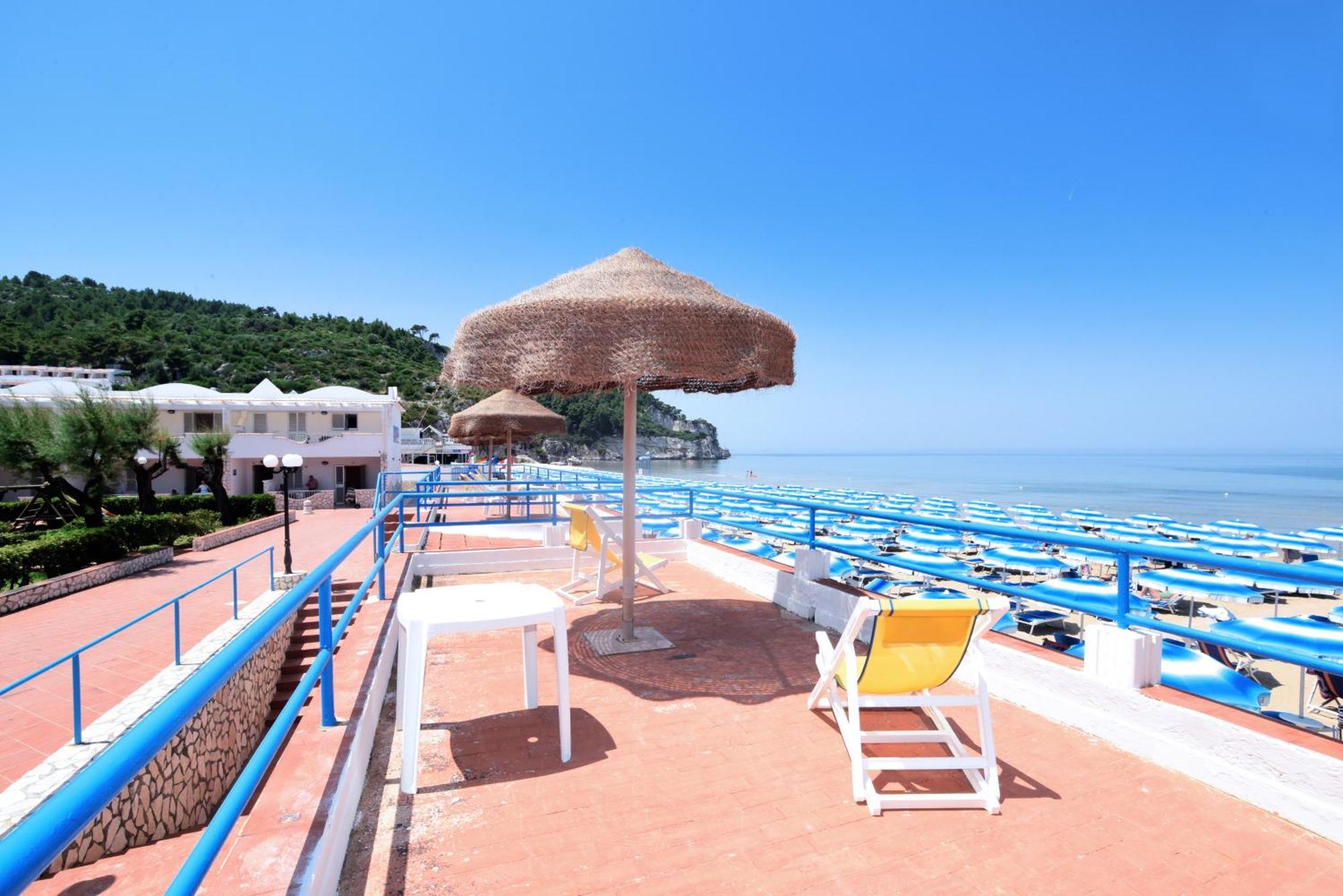Gemini Luxury Rooms Peschici Exterior photo